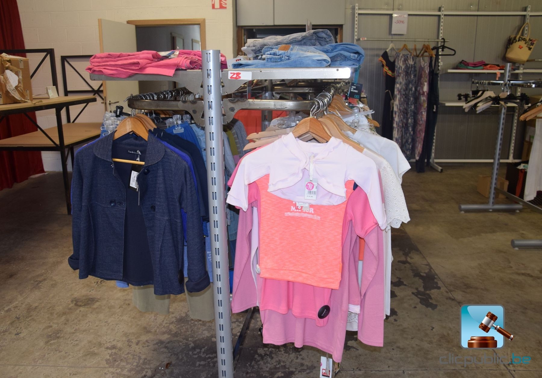 Lots de vêtements fille 12 ans d'occasion : Articles d'Occasion en ligne | Achat Seconde Main