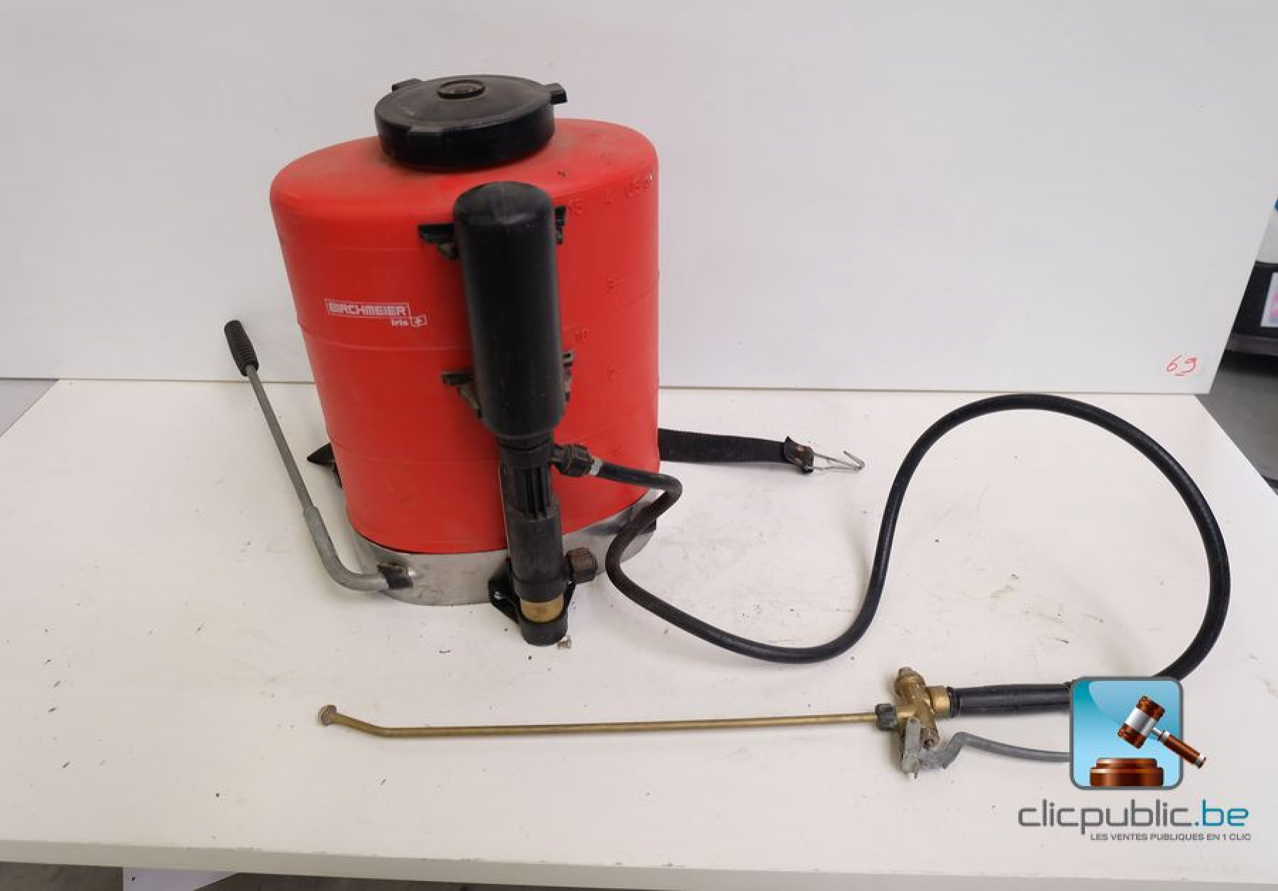 Lot de pulvérisateurs Clicpublic.be, les ventes publiques en 1 clic.