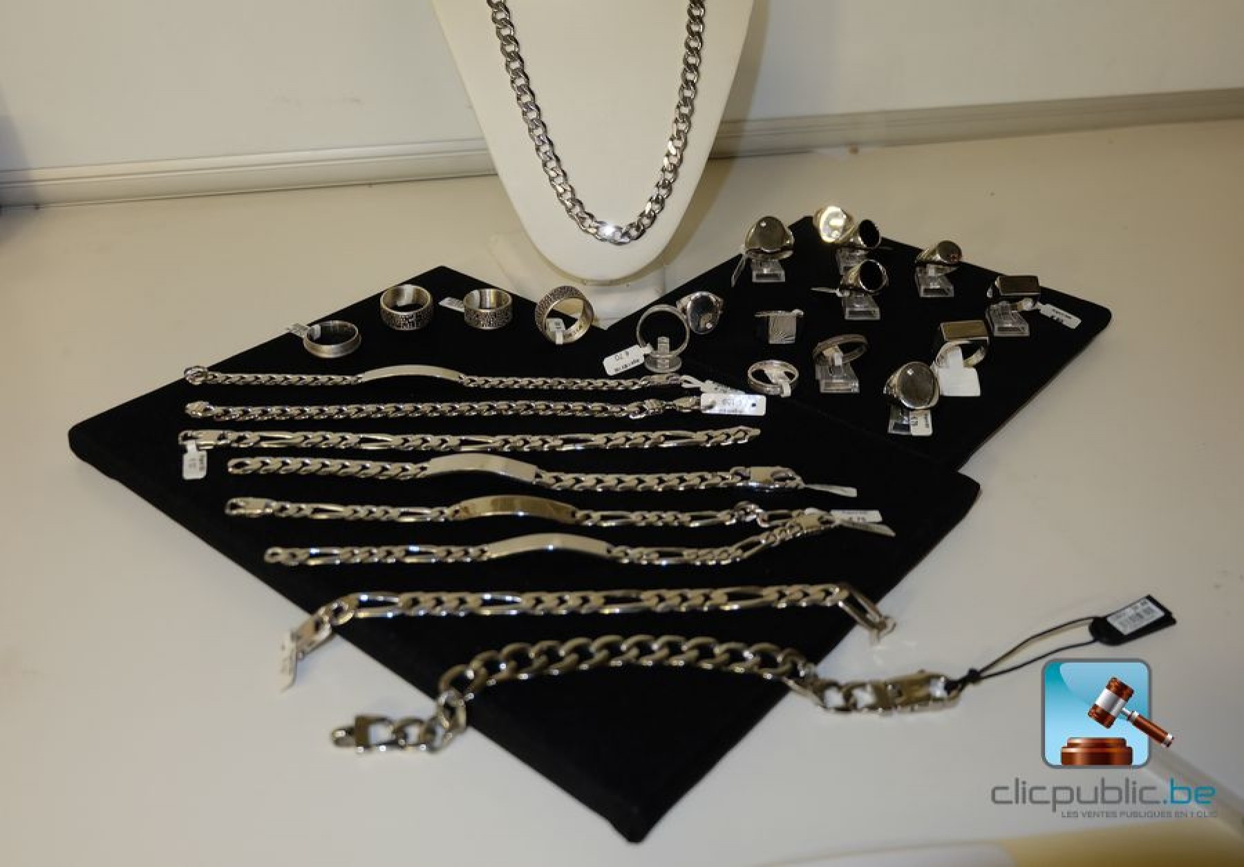 Lot De Bijoux Homme Plaqué Or - Gourmette, Pendentif, En Très Bon état D'occasion