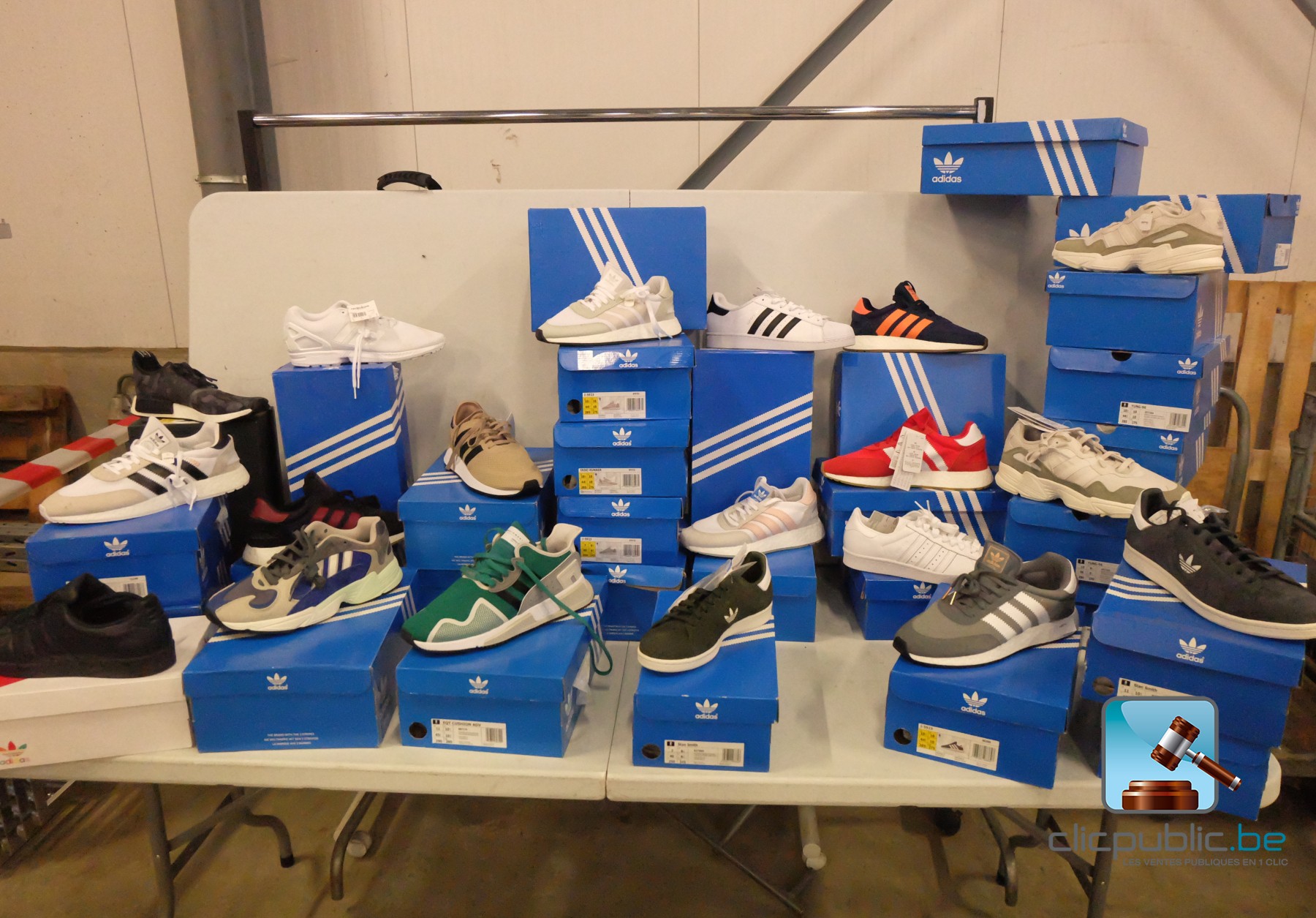 Veel ADIDAS-schoenen - Clicpublic.be, openbare verkopen in één klik.