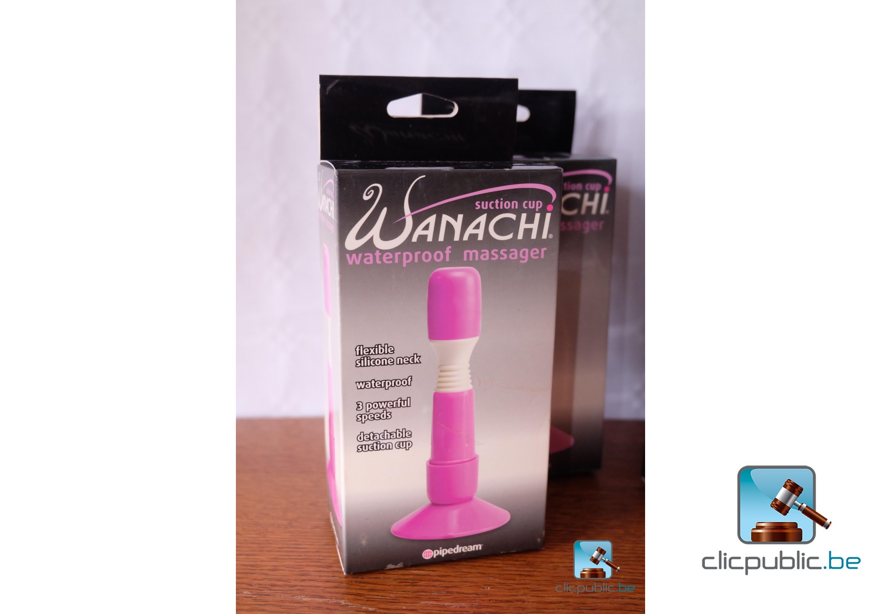 5 Boutons anciens en plastique rouge - Loisirs créatifs