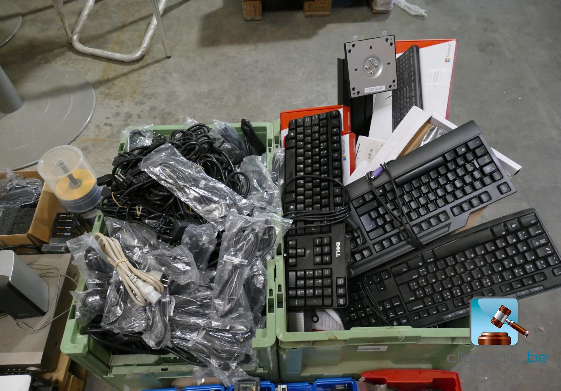 Lot de matériel informatique - Clicpublic.be, les ventes publiques en 1 ...