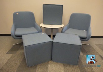 Büromöbel und Ausstattung