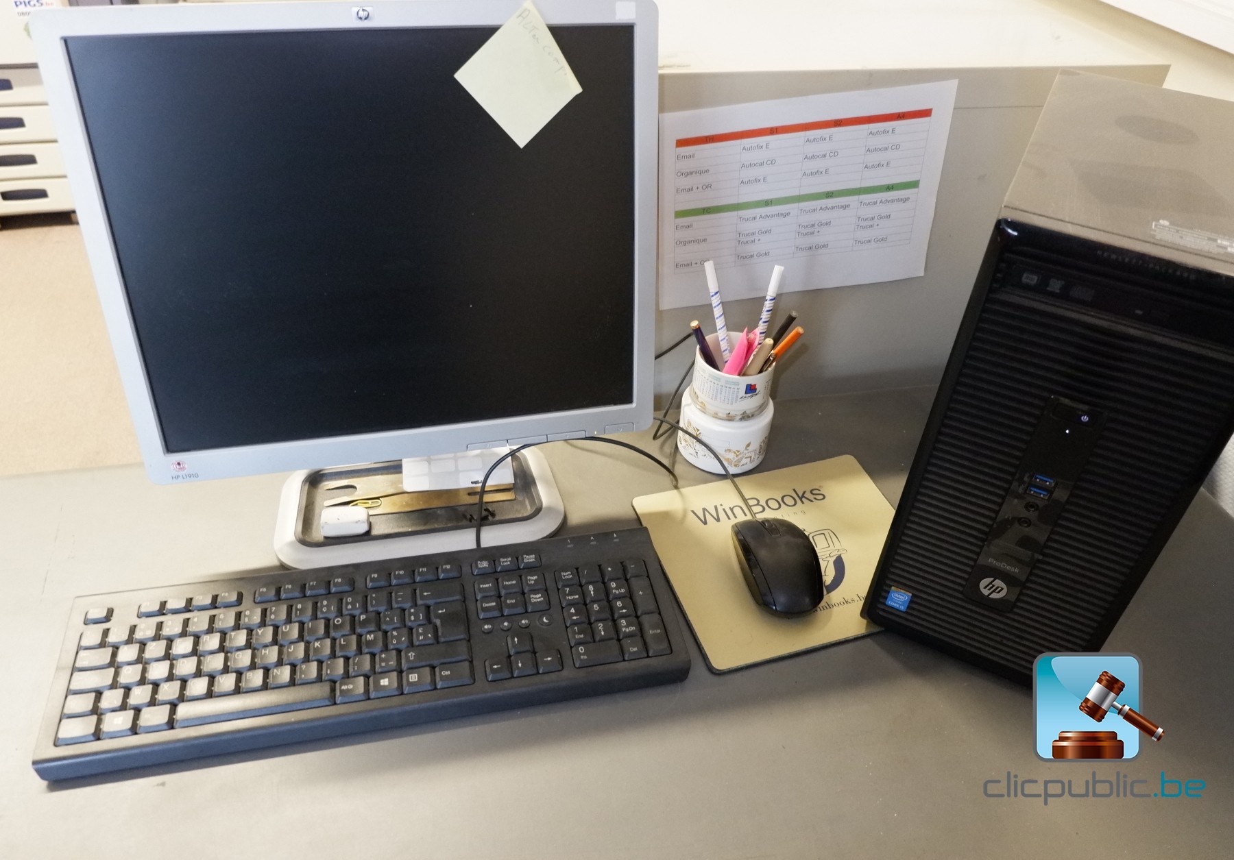 Lot de matériel informatique et mobilier - Clicpublic.be, les ventes ...