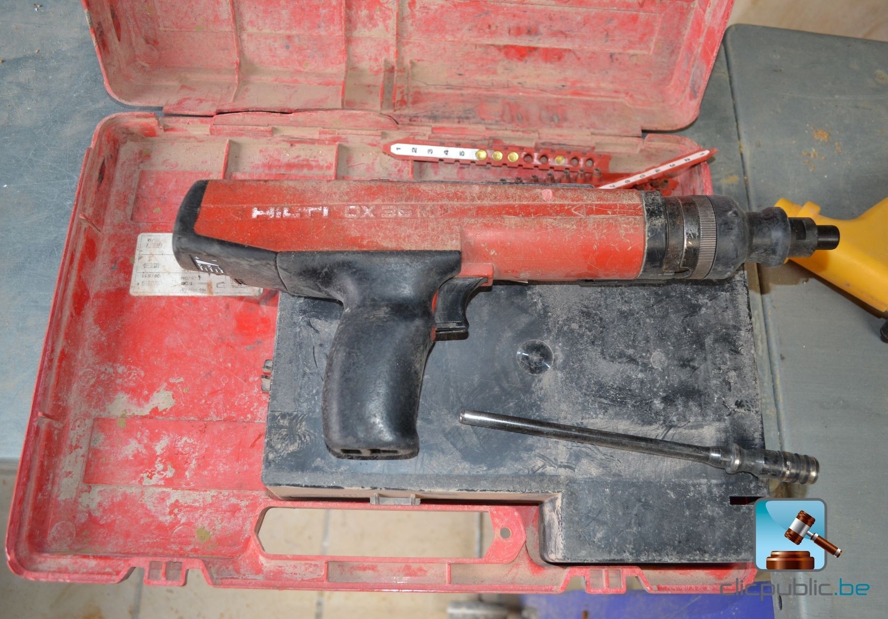 Cloueur Autonome à Poudre Hilti DX E72