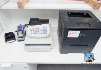 Stapel von Auscheckmaterial