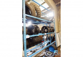 Reifensatz und Felgen