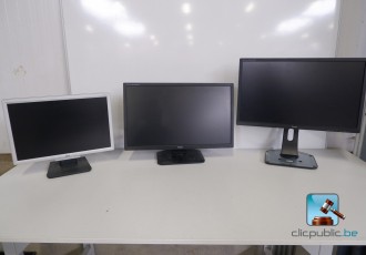 Satz von Computerbildschirmen