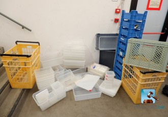 Verschiedene Kunststoffbehälter mit oder ohne Deckel