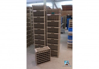 Satz Geschirrablagen