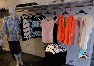 Lot de blouses et pull