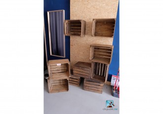 Set van houten kisten