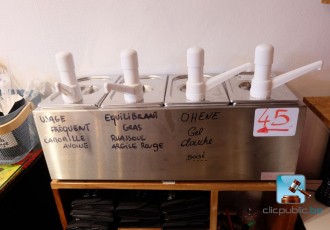 Lot de distributeurs à liquides