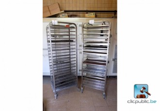 Lot de chariots à claies